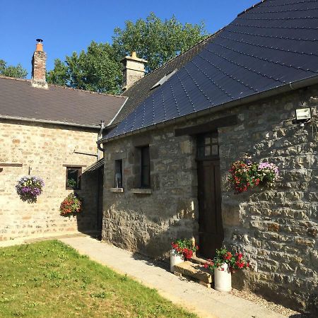 No 3 Route De Lingramiere Bed and Breakfast La Ferte-Mace Exteriör bild